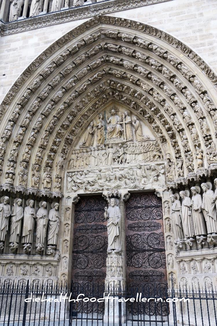 Notre Dame Tuer Detalliert